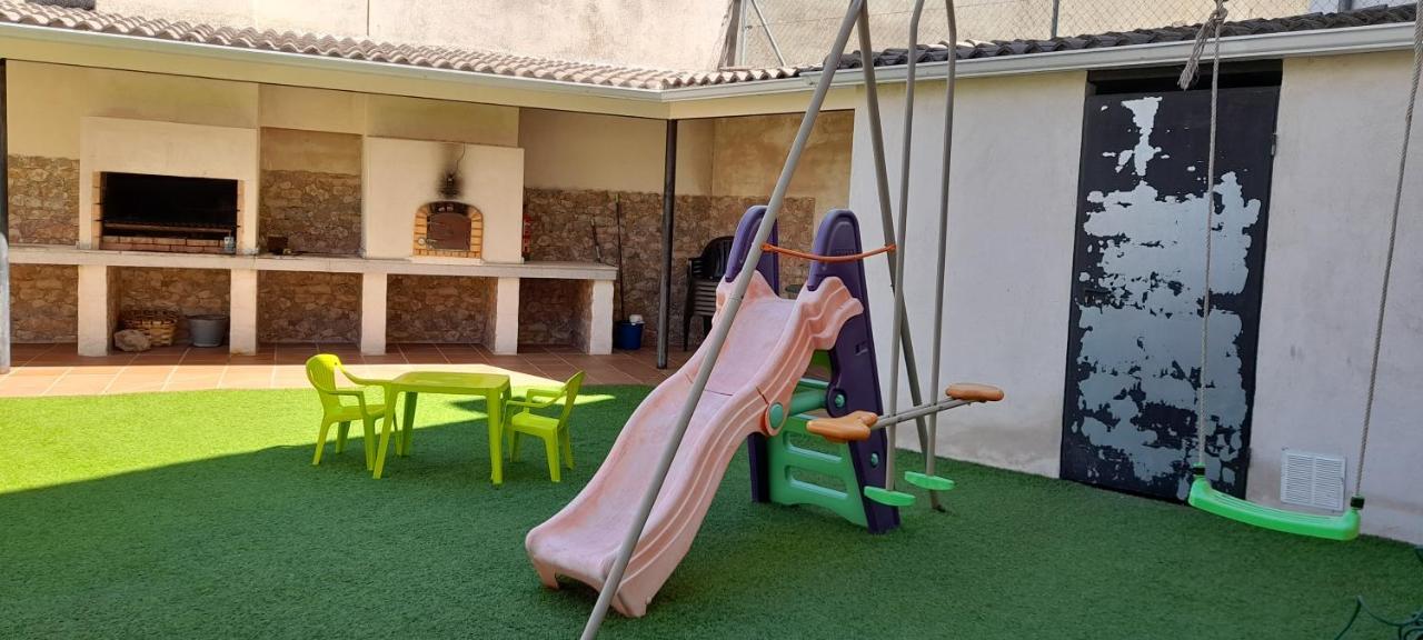 Holiday home Casa El Lince: Rural Retreat With Wi-fi And Jacuzzi